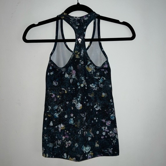 Lululemon Ivivva | Tank | Size 8 - Picture 2 of 5